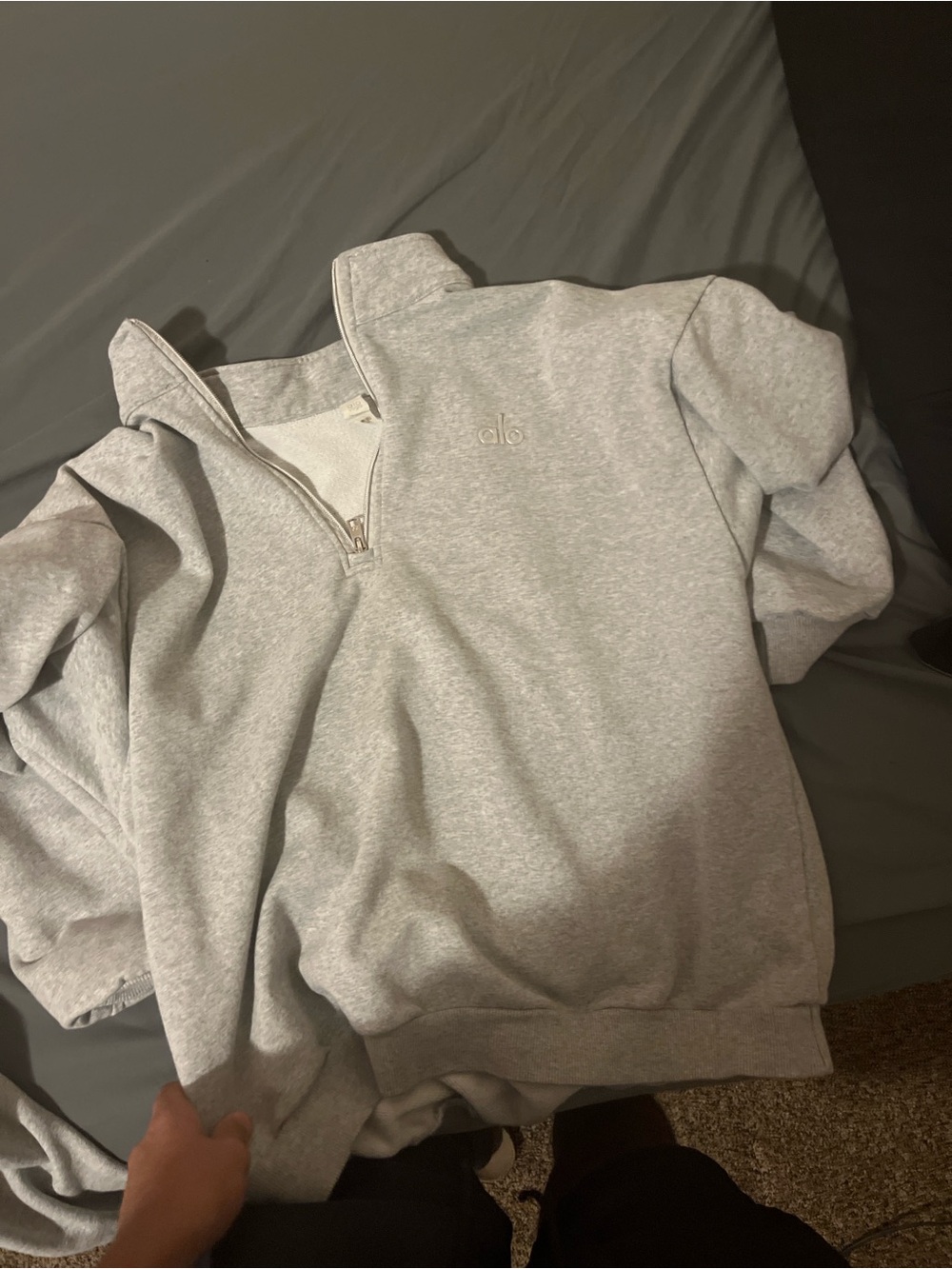 ALO Yoga Men’s Light Gray Half-Zip Sweater Pullover